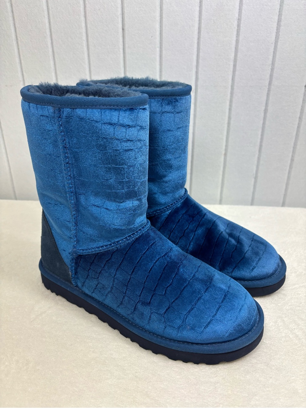 UGG Classic Croc Velvet Navy Blue Suede Ankle Boots Size US 8
